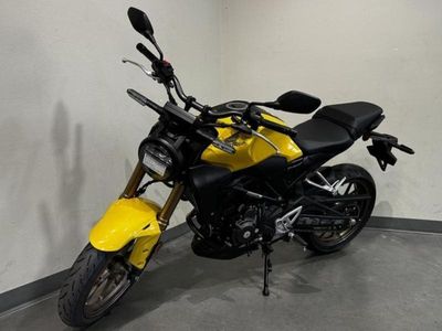 2025 Honda CB300R - Photo 2