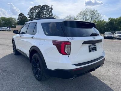 2024 Ford Explorer — detail view
