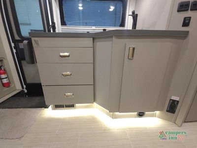 2027 Winnebago View - Photo 38