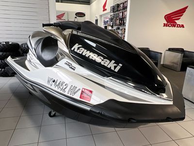2010 Kawasaki Jet Ski Ultra 260LX - Photo 7