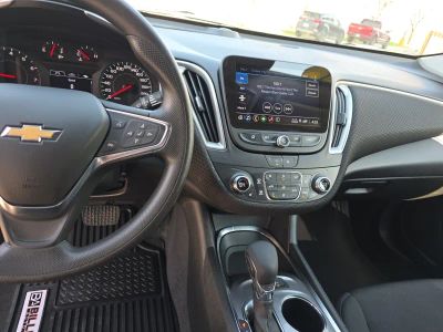 2024 Chevrolet Malibu — photo 13 view