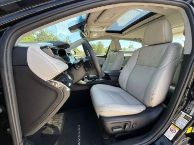2017 Toyota Avalon - Photo 18