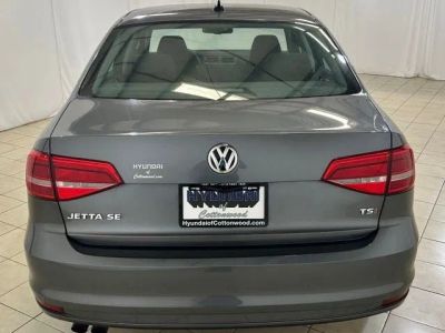 2015 Volkswagen Jetta — interior view
