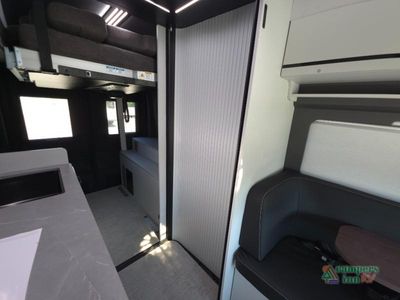 2027 Grand Design Lineage Series VT — photo 40 view