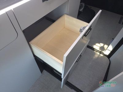 2027 Grand Design Lineage Series VT — photo 26 view