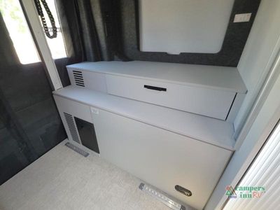 2027 Grand Design Lineage Series VT — photo 48 view