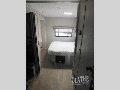 2024 Coachmen RV Freelander - Photo 18