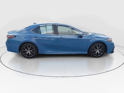 2024 Toyota Camry — photo 8 view