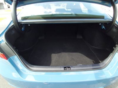 2024 Toyota Camry — photo 11 view