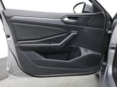 2024 Volkswagen Jetta — photo 10 view