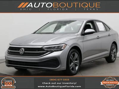 2024 Volkswagen Jetta SE in Gray — front three-quarter view