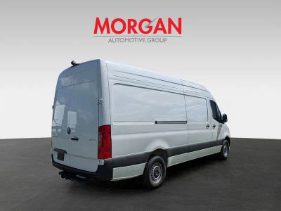 2025 Mercedes-Benz Sprinter 2500 — detail view
