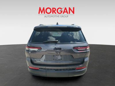 2023 Jeep Grand Cherokee L — engine compartment view