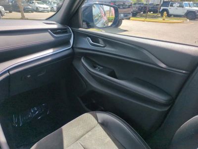 2023 Jeep Grand Cherokee L — photo 18 view