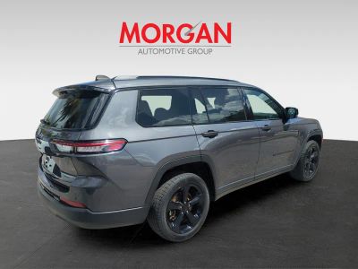 2023 Jeep Grand Cherokee L — detail view