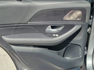2025 Mercedes-Benz GLE — photo 10 view