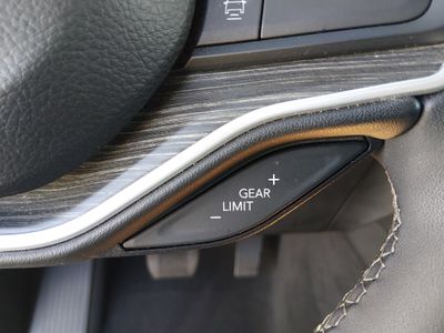 2024 Jeep Wagoneer L — photo 16 view