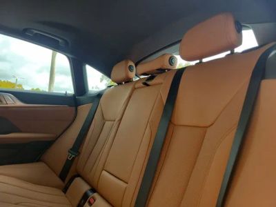 2026 BMW 4 Series — photo 10 view