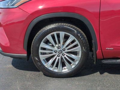2025 Toyota Highlander Hybrid - Photo 7
