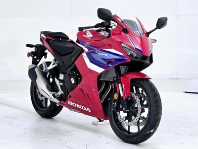 2025 Honda CBR500R - Photo 1