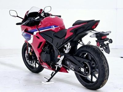 2025 Honda CBR500R - Photo 4