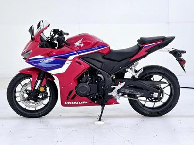 2025 Honda CBR500R - Photo 8