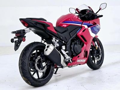2025 Honda CBR500R - Photo 5