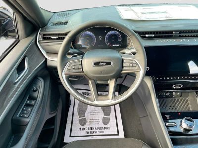 2026 Jeep Grand Cherokee L — photo 18 view