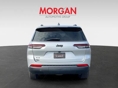 2026 Jeep Grand Cherokee L — engine compartment view