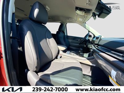 2026 Kia Carnival — photo 14 view