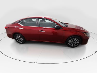 2024 Nissan Altima - Photo 8