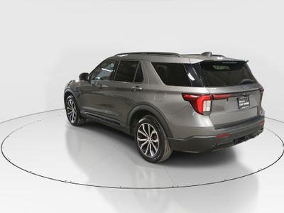 2025 Ford Explorer - Photo 5