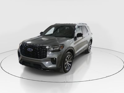 2025 Ford Explorer - Photo 3