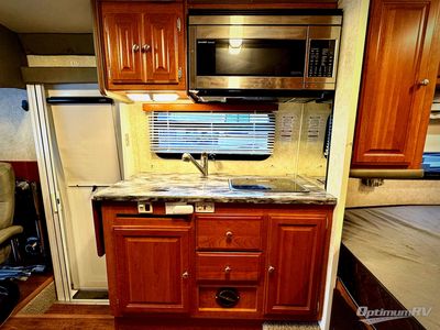 2017 Phoenix Cruiser - Photo 10