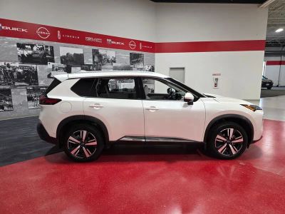 2023 Nissan Rogue — side profile view