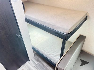 2026 Jayco Jay Flight SLX — photo 21 view