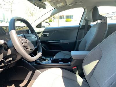 2025 Kia K4 LXS - Photo 15