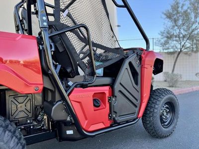 2026 Honda Pioneer 520 - Photo 9