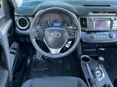 2013 Toyota RAV4 - Photo 14