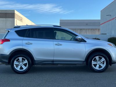 2013 Toyota RAV4 - Photo 6
