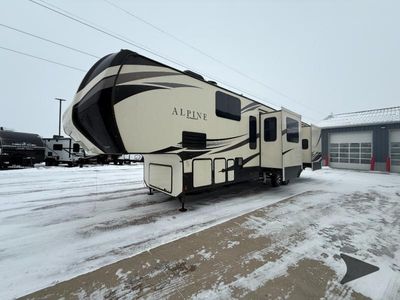 2019 Keystone RV Alpine - Photo 2