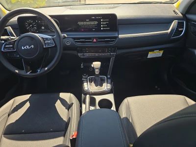 2026 Kia Seltos — photo 12 view