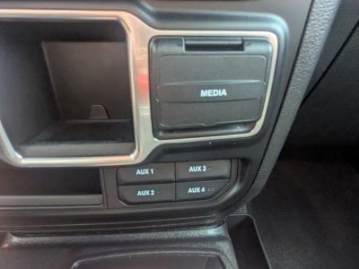 2022 Jeep Wrangler — photo 24 view