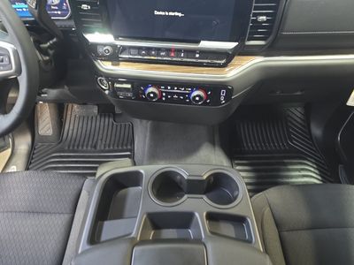 2026 Chevrolet Silverado 1500 — photo 13 view
