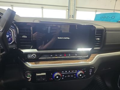 2026 Chevrolet Silverado 1500 — photo 11 view