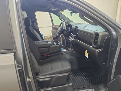 2026 Chevrolet Silverado 1500 — photo 15 view