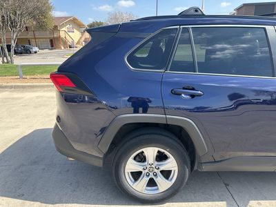 2021 Toyota RAV4 - Photo 9