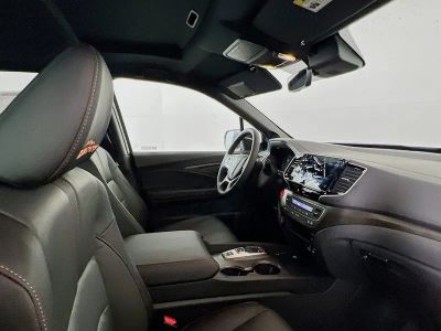 2026 Honda Ridgeline — photo 8 view