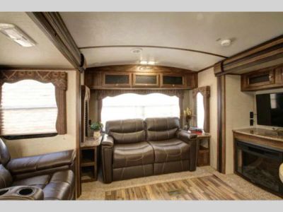 2018 Keystone RV Cougar — side profile view