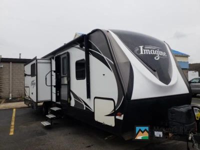 2018 Grand Design Imagine 2670MK — front three-quarter view